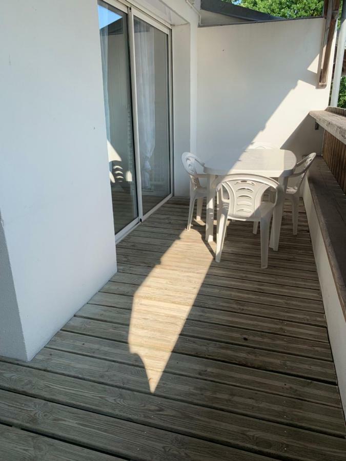Appartement Arès - à 900m du Bassin Ares Exterior foto